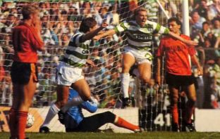 Frank McAvennie celebrates