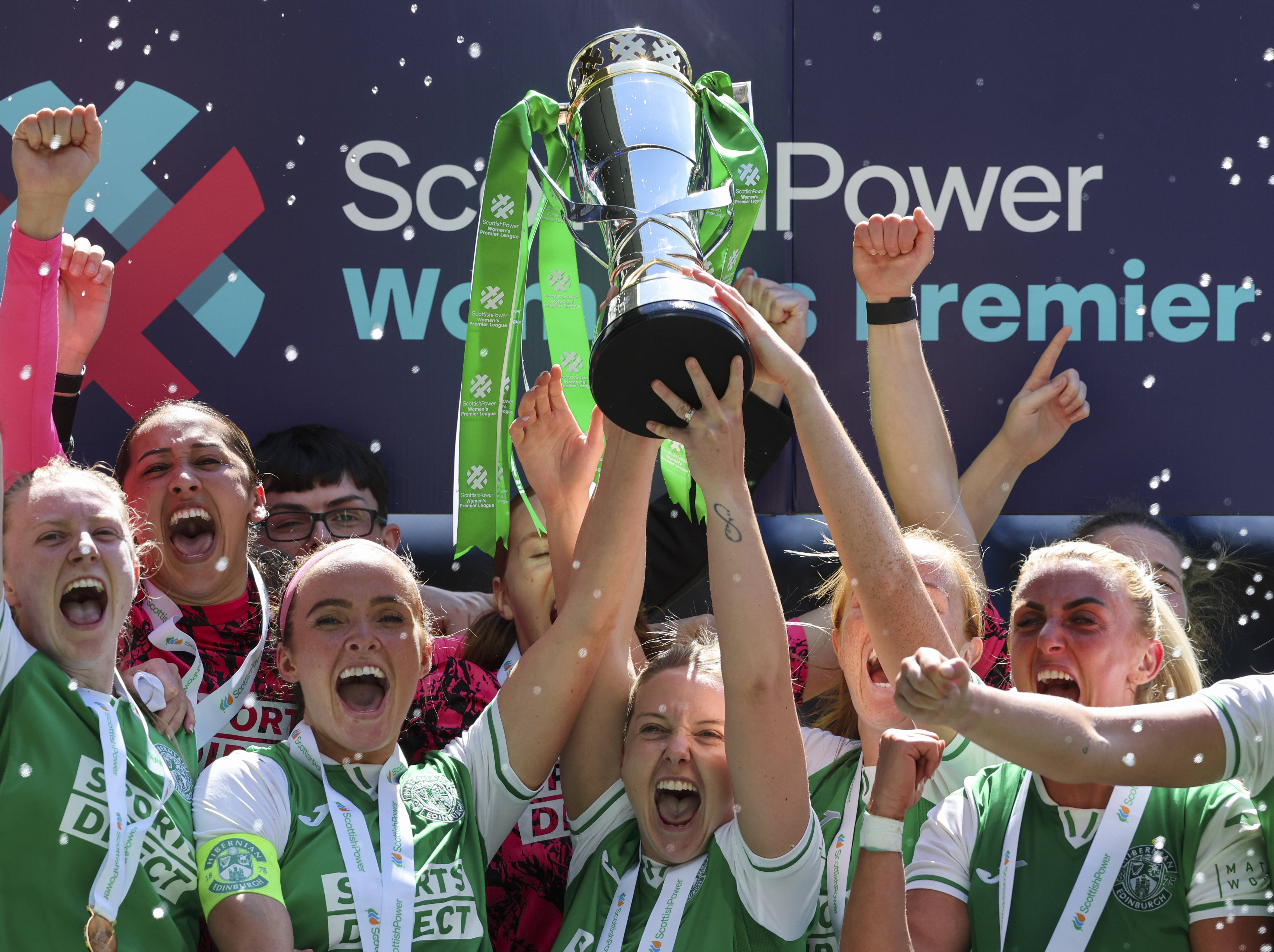 Hibernian win SWPL Title