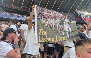 Paris Saint-Germain fans respecting The Lisbon Lions