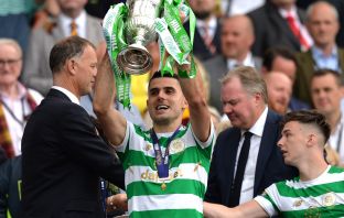 Tom Rogic lifts the Scottish Cup