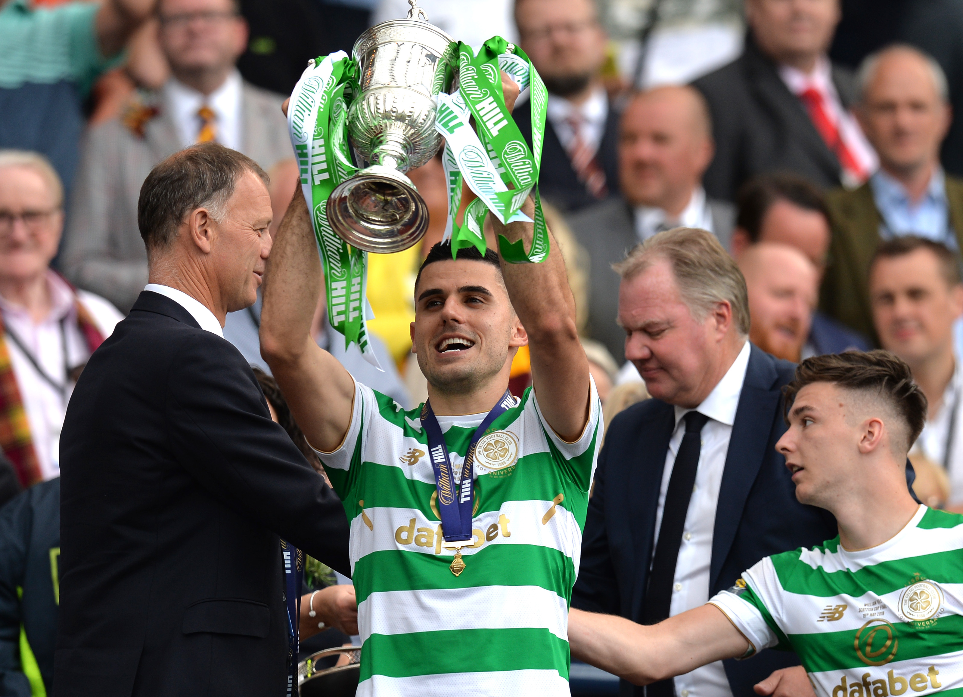 Tom Rogic lifts the Scottish Cup