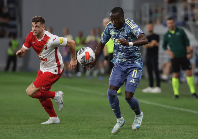 Carlos Forbs (R) of Ajax