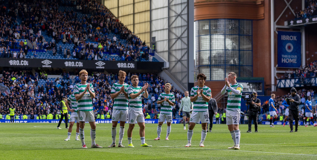 Celtic players acknowledge the Celtic support