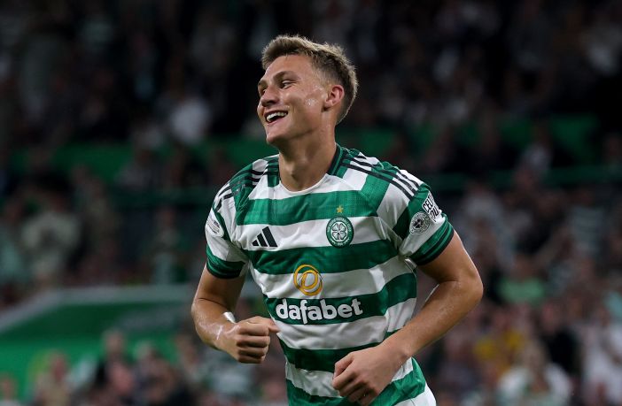 Dane Murray of Celtic celebrates