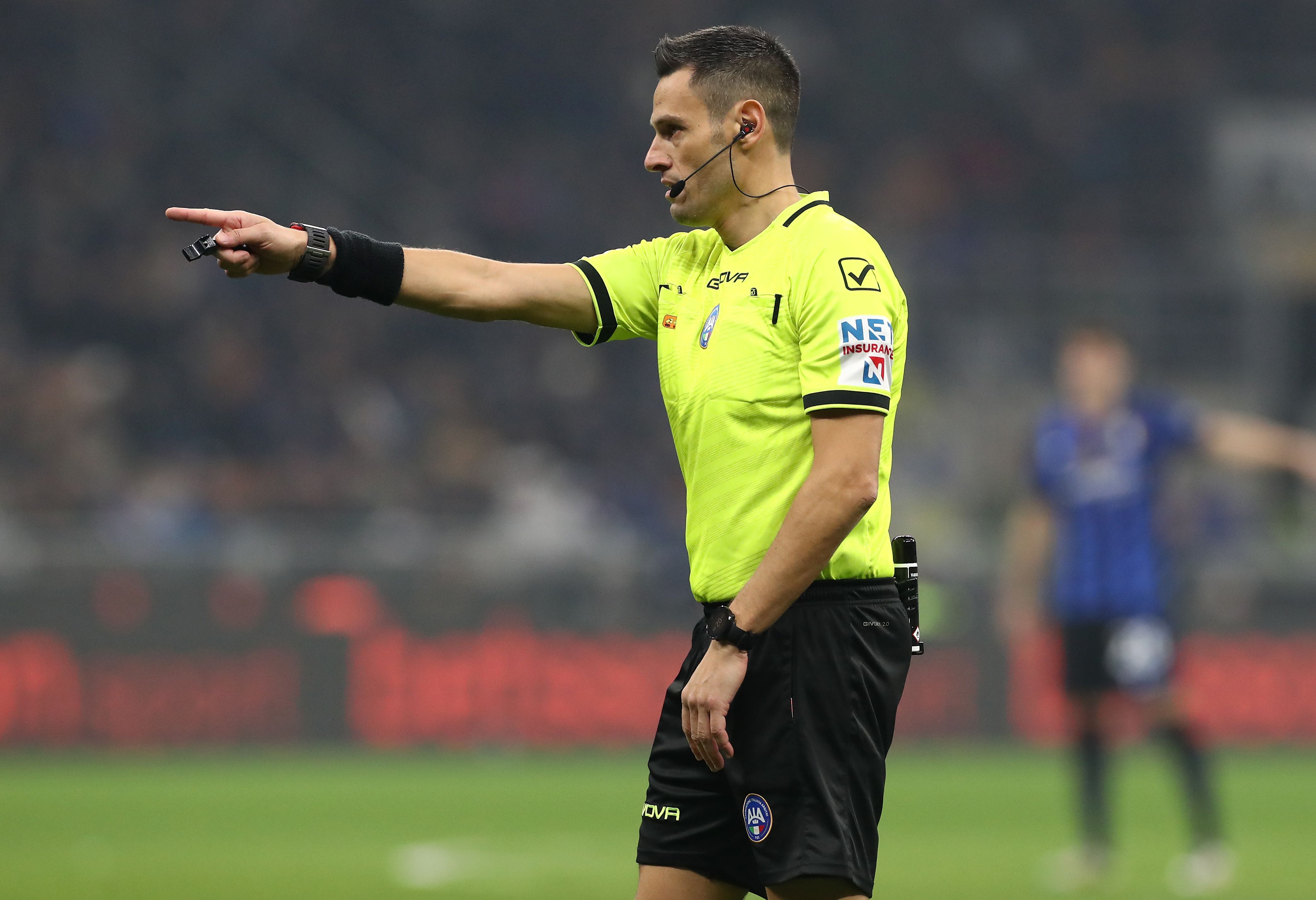 Referee Maurizio Mariani