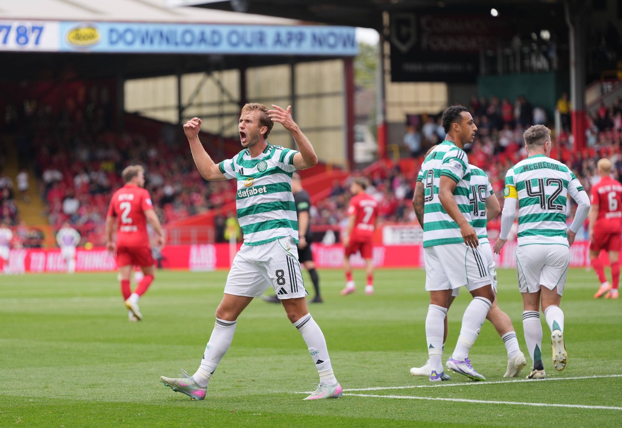 Benjamin Nygren of Celtic celebrates