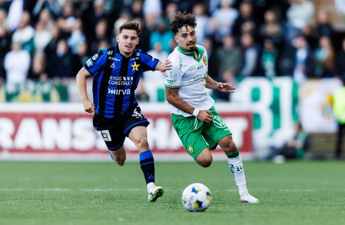 Sebastian Tounekti (R)