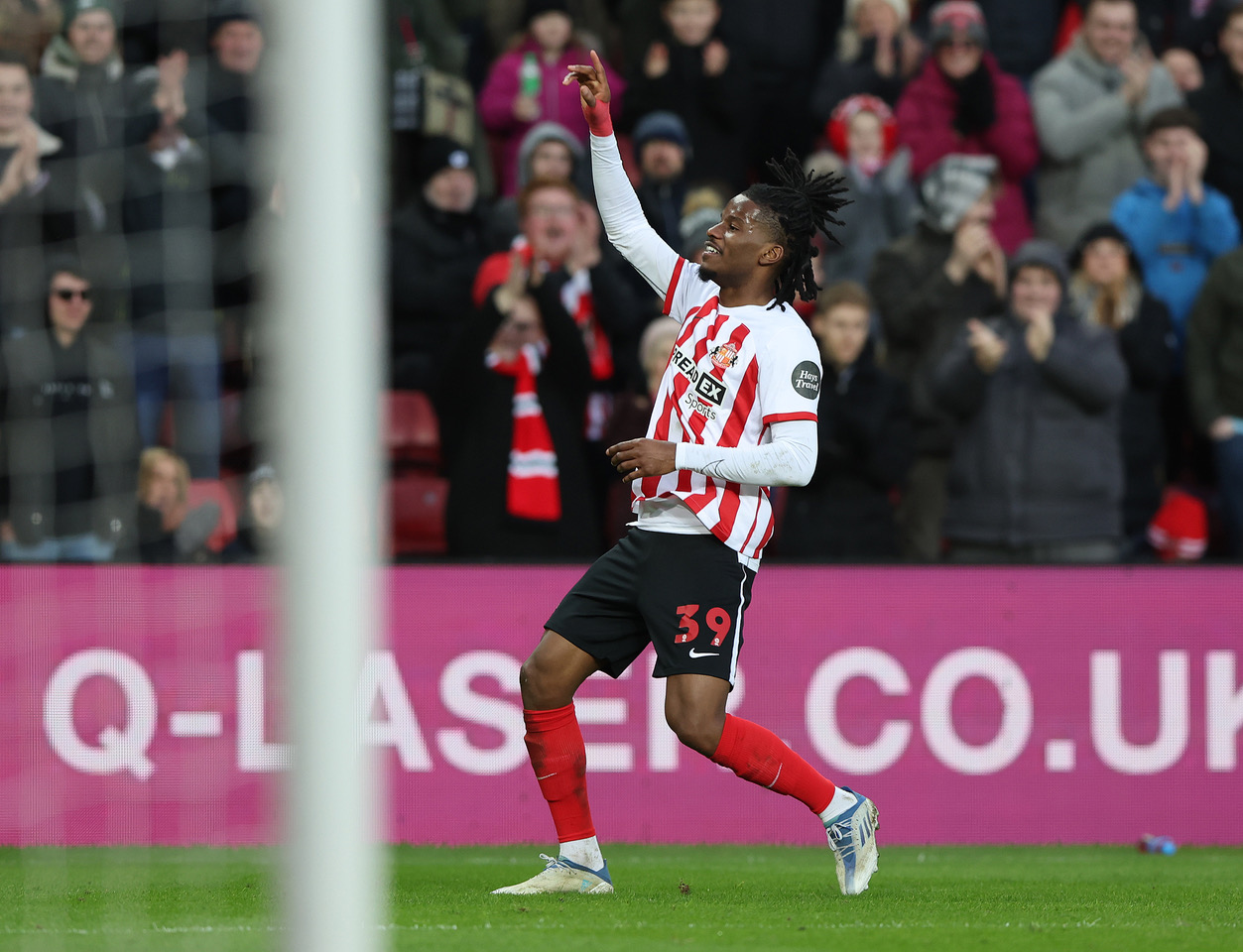 Pierre Ekwah of Sunderland celebrates 
