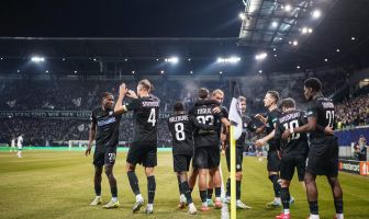 Arjan Malic (C) of SK Sturm Graz