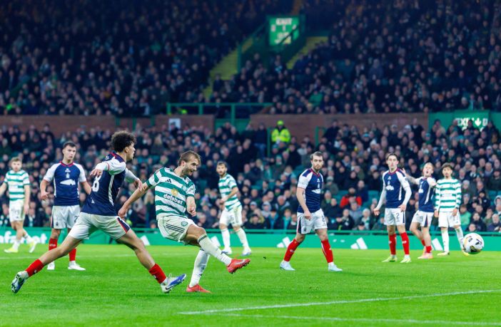 Benjamin Nygren scores.