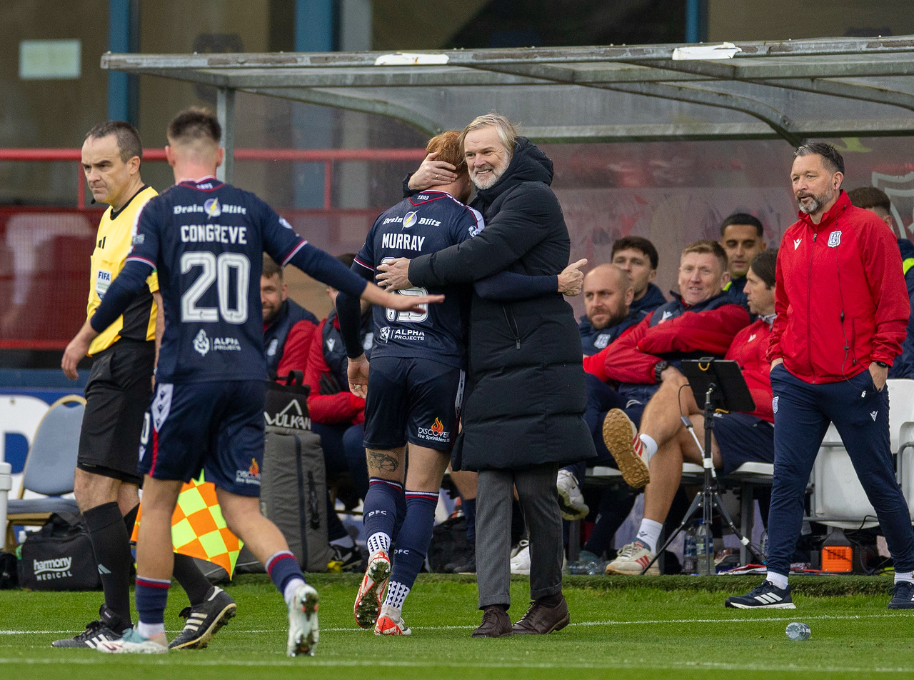 Dundee manager Steven Pressley