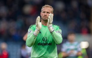 Kasper Schmeichel. Dundee v Celtic. 19 October 2025.