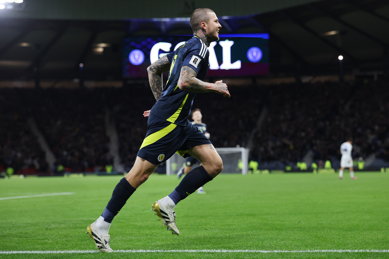 Lyndon Dykes celebrates 