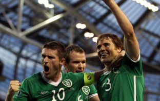 Kevin Kilbane of Republic of Ireland celebrates