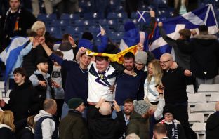Scotland Fans celebrate