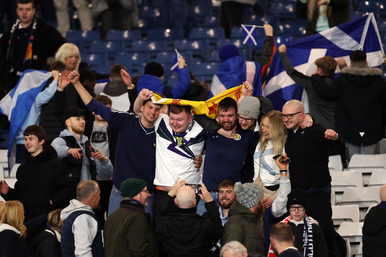 Scotland Fans celebrate