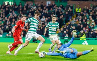 Mitov denies Johnny Kenny