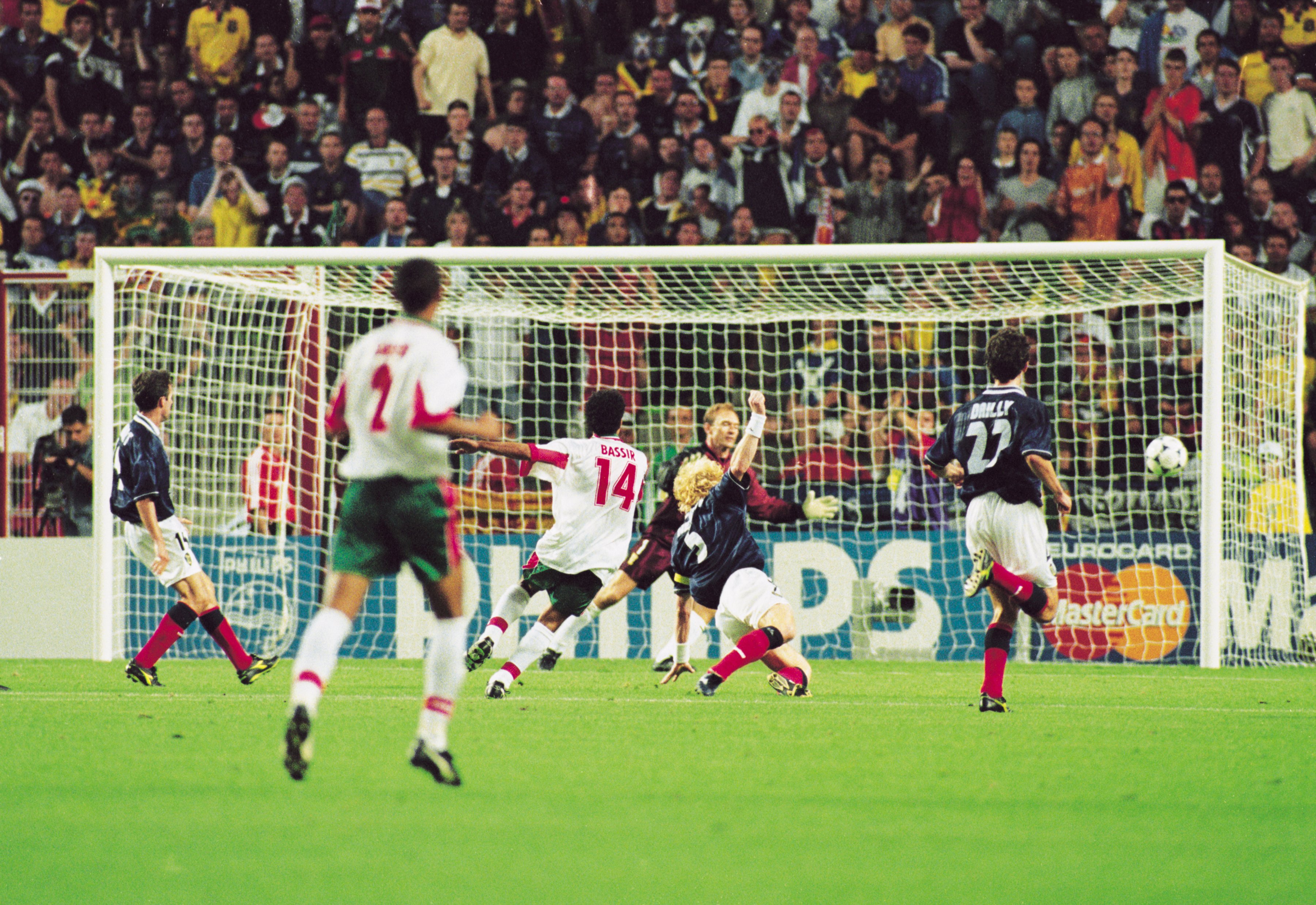 Salaheddine Bassir of Morocco scores