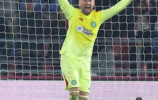Kasper Schmeichel of Celtic celebrates