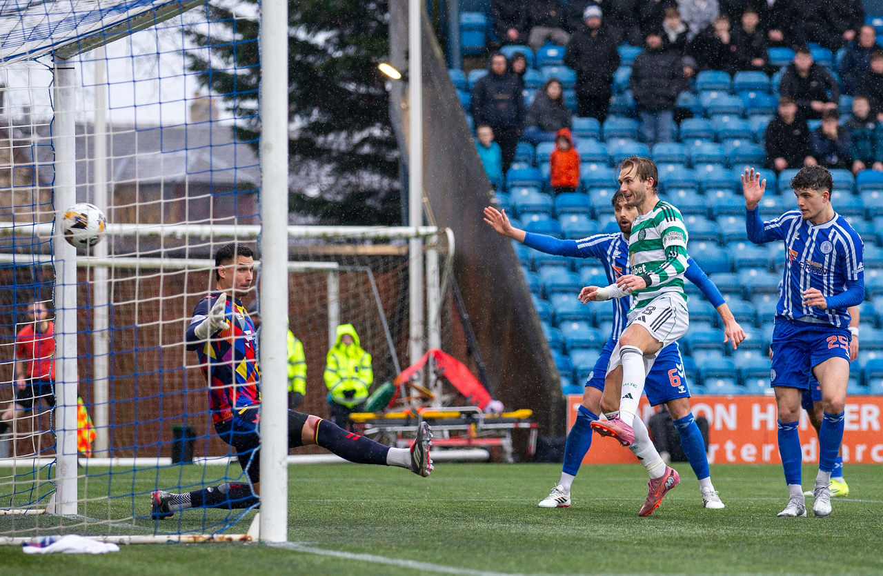 Benjamin Nygren scores.