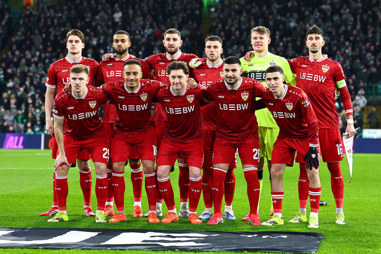 VfB Stuttgart team photo at Celtic Park