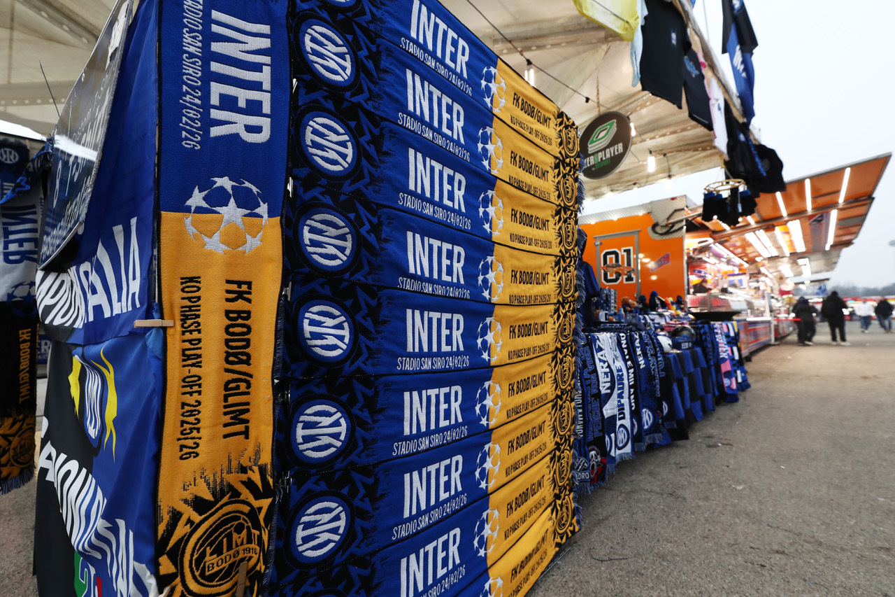 Half FC Internazionale Milano, Bodo/Glimt scarves 