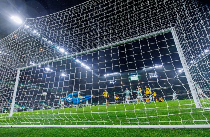 Alex Oxlade-Chamberlain's goal to make it 2-1 to Celtic.