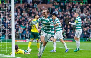 Benjamin Nygren's goal celebration
