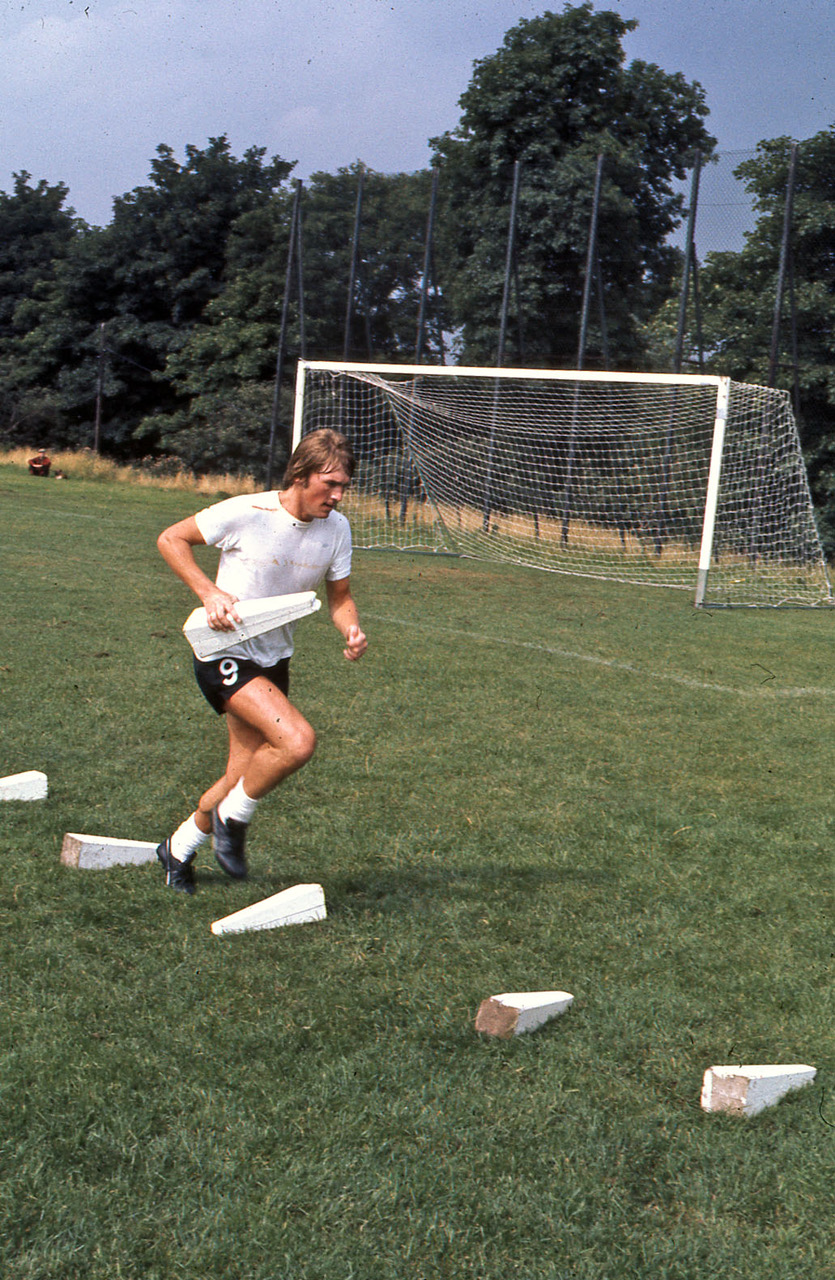 Kenny Dalgish at Barrowfield, July 1975. Photo digitalised by The Celtic Star from collection supplied by former Celtic directer Tom Grant.