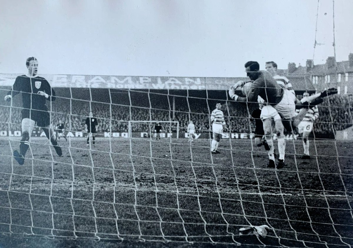 Ronnie Simpson makes a save at Tannadice. Dundee Utd 3-2 Celtic, 31 December 1966.