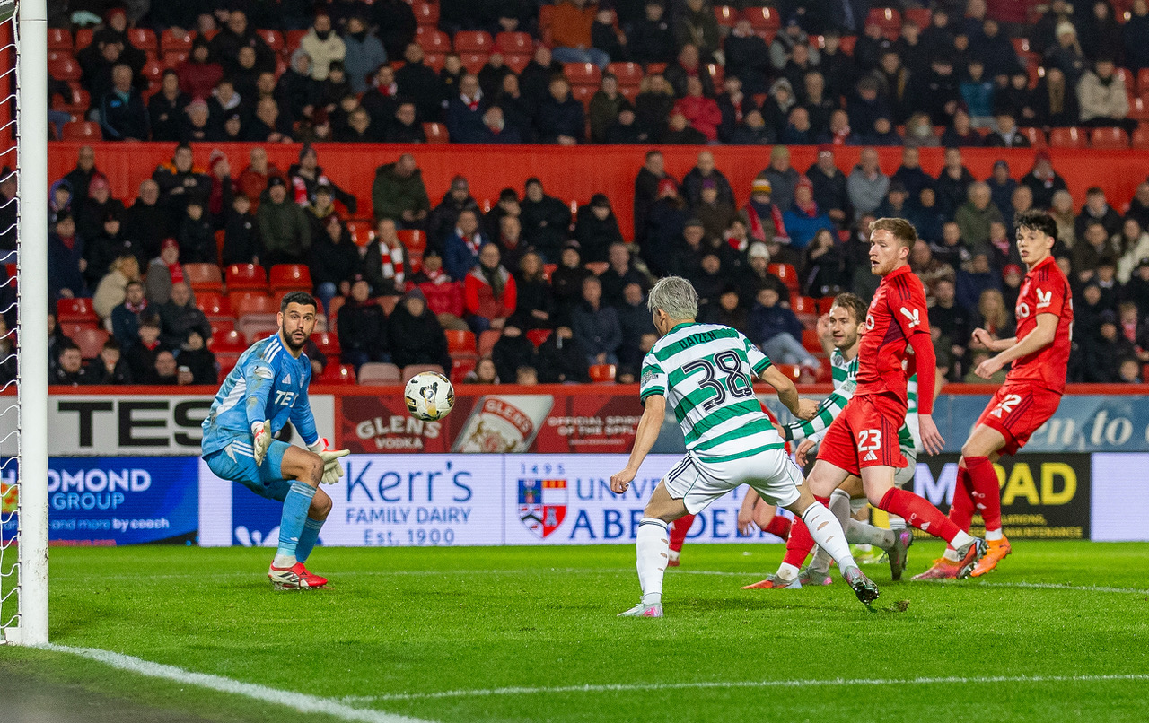 Benjamin Nygren scores.