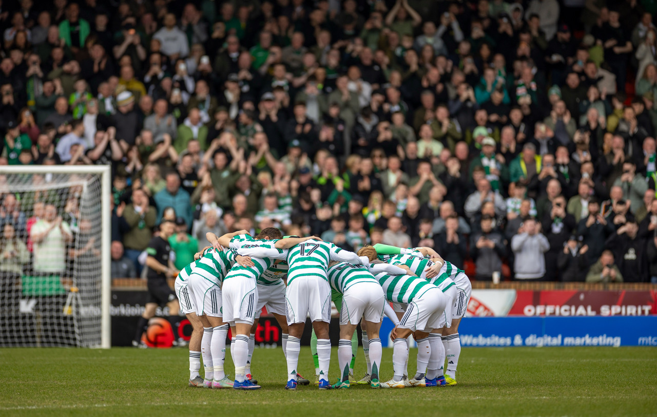 Celtic Huddle at Tannadice