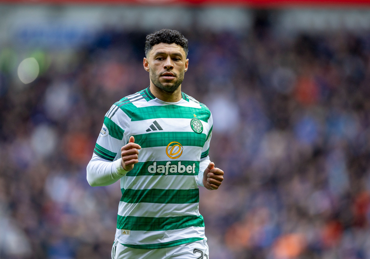 Alex Oxlade Chamberlain at Ibrox