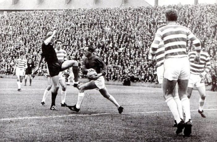 Ronnie Simpson in action for Celtic in 1968