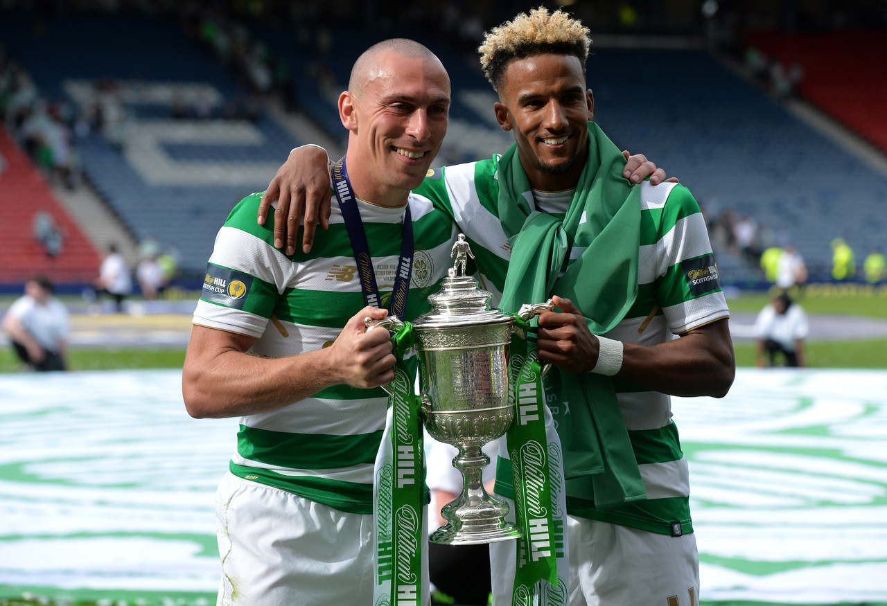 Scott Brown and Scotty Sinclair with the Scottish Cup in May 2018.
