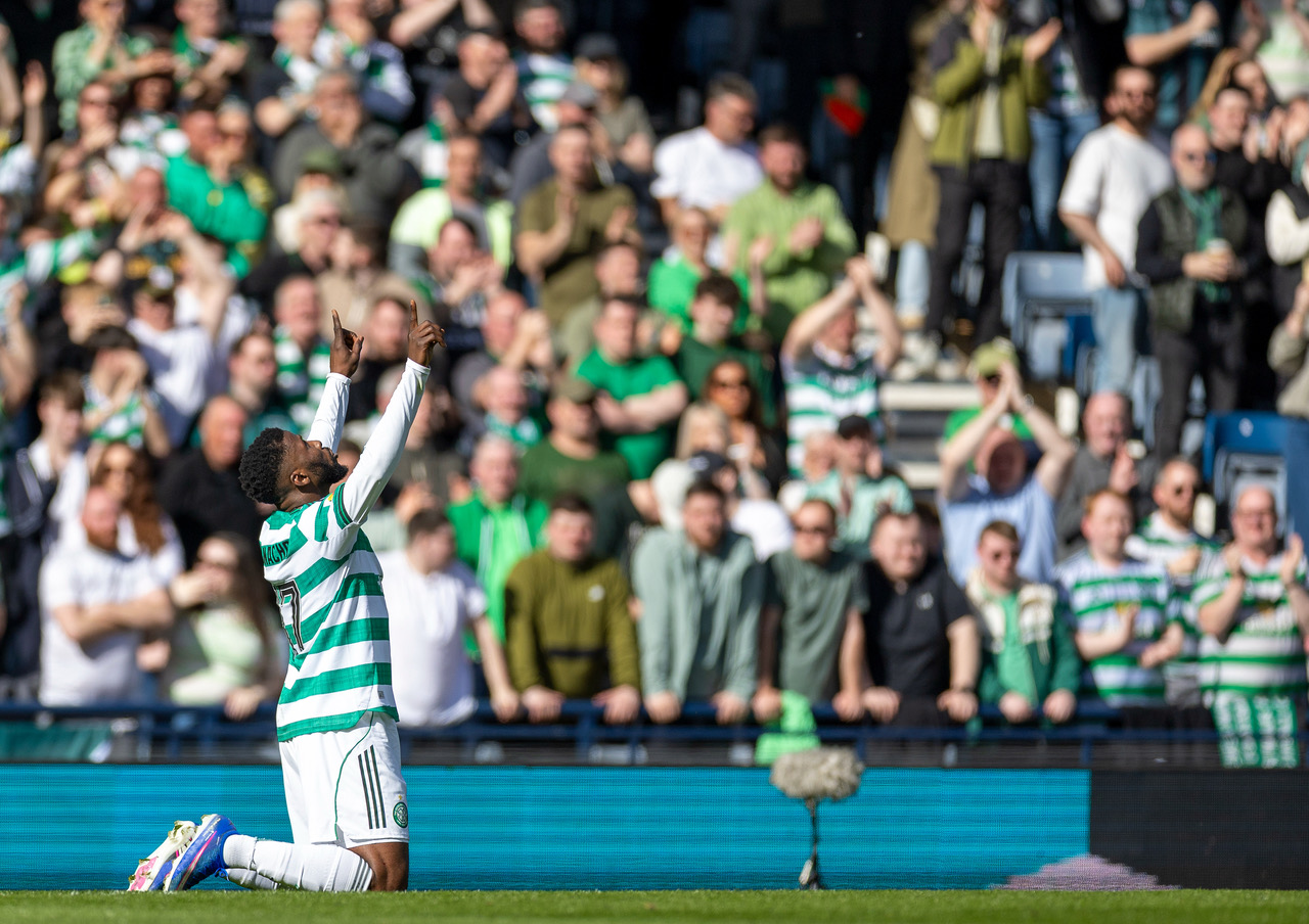 Kelechi Iheanacho celebrates