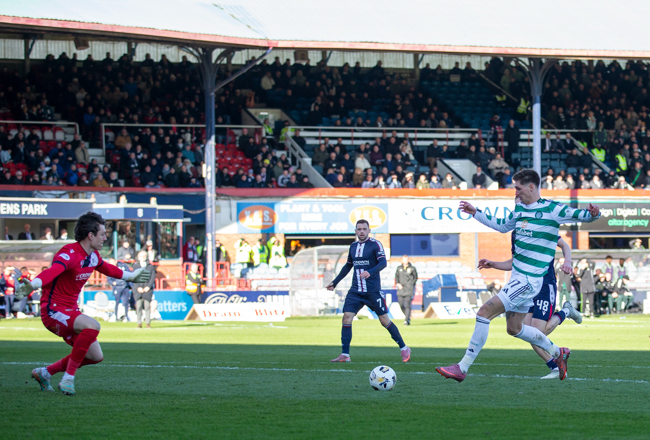 Tomas Cvancara misses a chance to score 