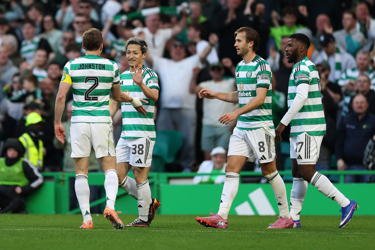 Daizen Maeda of Celtic celebrates