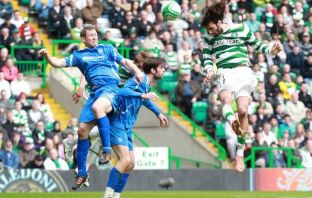 Georgios Samaras scores